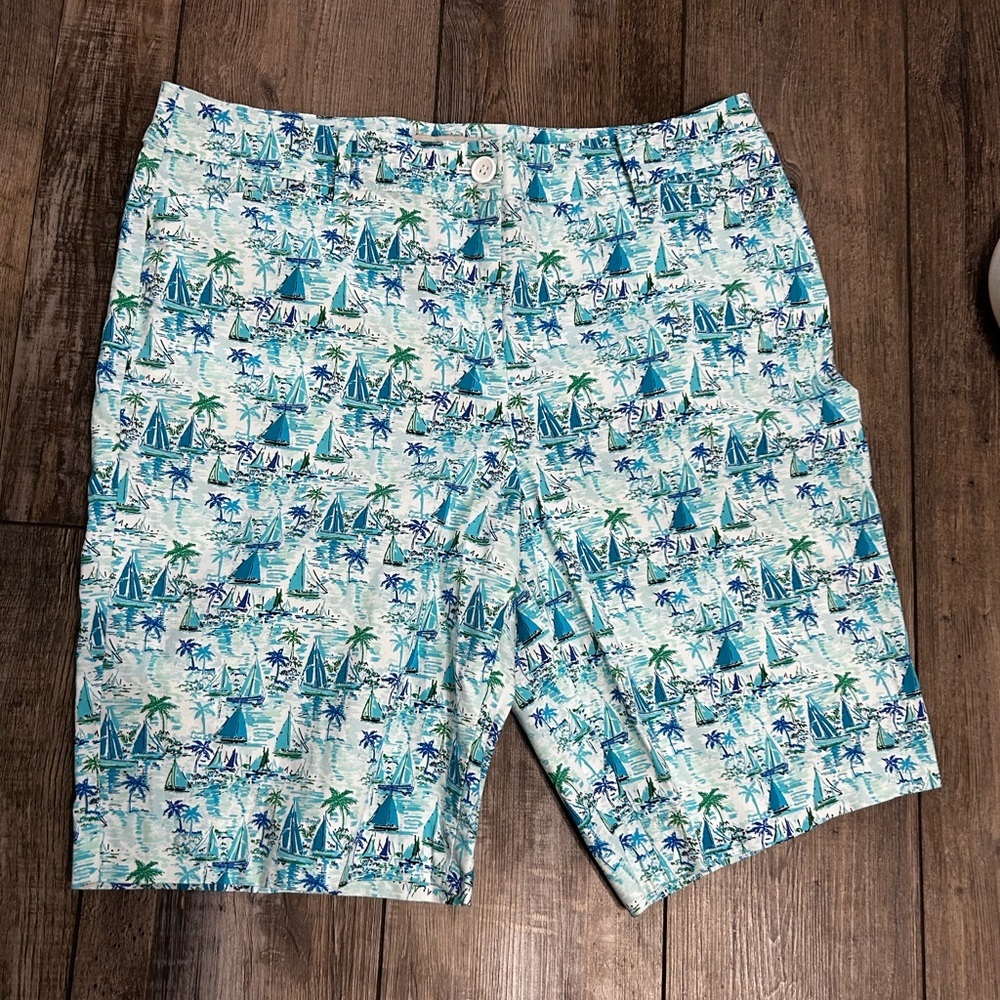 Talbots Blue and Green Nautical Print Shorts Sail boats Palms trees tropical